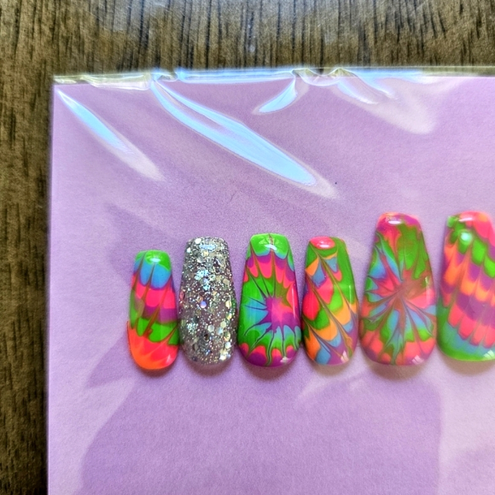 Neon Tie Dye and Glitter Press-On Nails - Picture 6 of 7